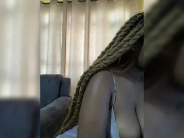 Bongacams Best Webcam of Curvy-maxy9