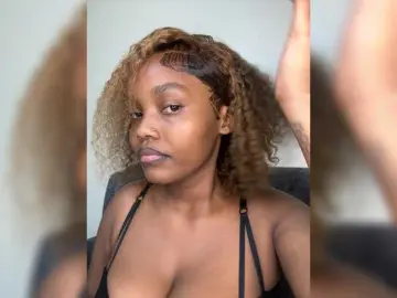 Bongacams Sex Chat of Curvy-maxy9