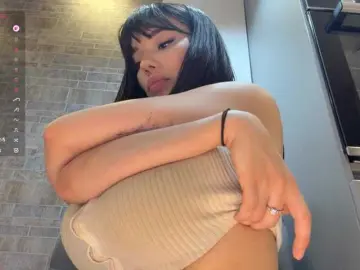Bongacams Adult Webcam of KhadijahStippich
