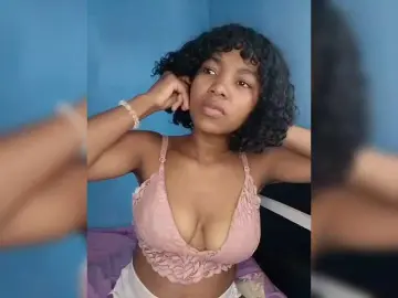 Bongacams Free Porn Cam of Candis02