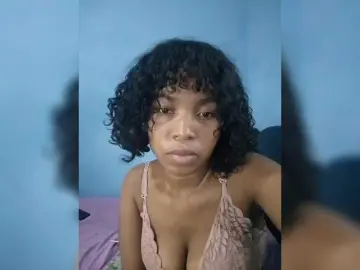 Bongacams Live Sex Cam of Candis02