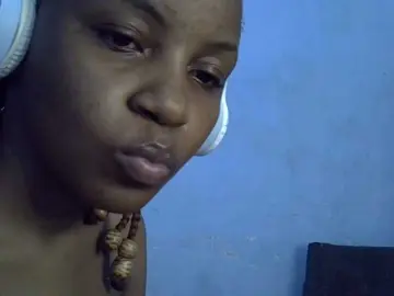 Bongacams Free Live Porn of GoldenGoddess1