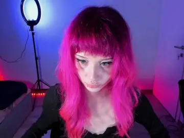 Bongacams Free Porn Cam of mnepohuyy