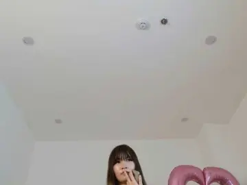 Bongacams Adult Webcams of tomi-luvs