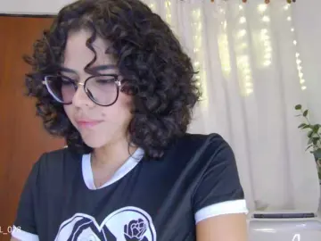 Bongacams Free Porn Cam of MarilynStone