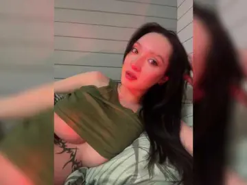 Bongacams Watch Live Sex Cams of WeQueen-