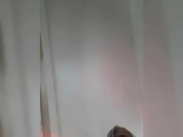 Bongacams Private Sex Chat of LittleDelora