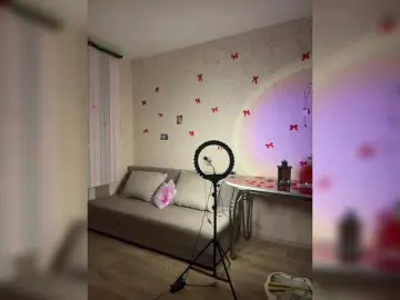 Bongacams Live Sex of LittleDelora