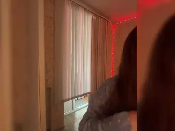 Bongacams Free Porn Cam of LittleDelora