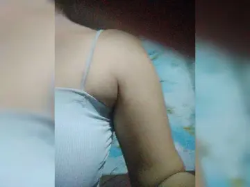Bongacams Live Sex Cam of XXhornywetprincess99XX