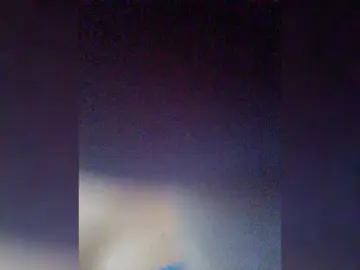 Bongacams Free Porn Cam of XXhornywetprincess99XX