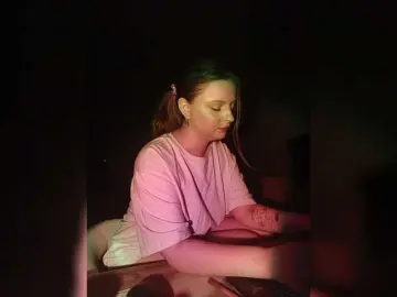 Bongacams Watch Live Sex Cams of Somnolent-Horrns