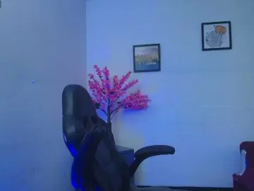 Bongacams Live Sex Cam of Ayliinn