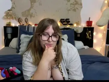 Bongacams Adult Webcam of ElvinnaLaFrancaise