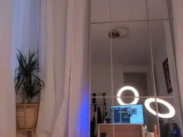 Bongacams Sex Cam of Foxe-Sailey