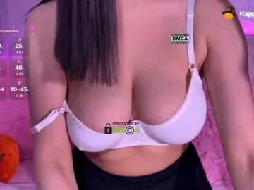 Bongacams Live Sex Cam of -roxy-a