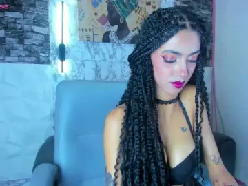 Bongacams Watch Live Sex Cams of queencuarxxo