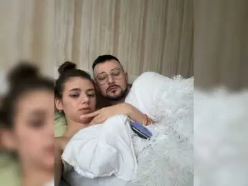 Bongacams Watch Live Sex Cams of DS888