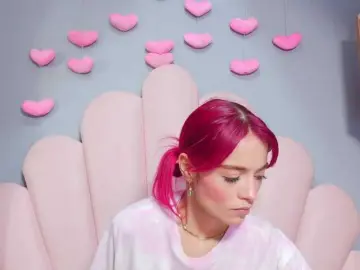 Bongacams Adult Video Chat of LUCYMILLER