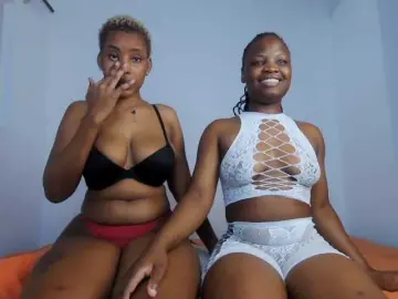 Bongacams Adult Video Chat of Queenbees