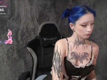 Bongacams Nude Webcam of YoungAlice1