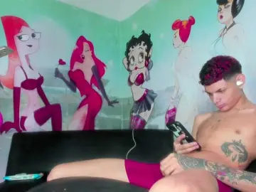 Bongacams Live Sex Cam of AmazingGroupHot69