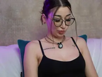 Bongacams Watch Live Sex Cams of KimJada