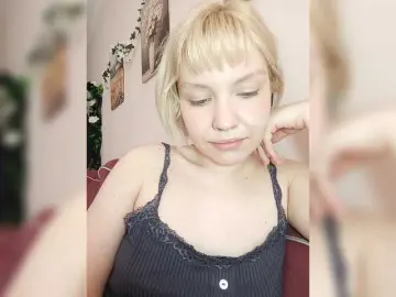 Bongacams Live Sex Cam of Tikoffka