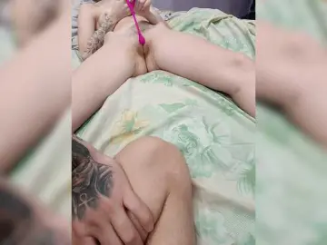 Bongacams Live Sex Cam of SexyCouple69