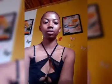 Bongacams Nude Webcam of Sahsahsexy