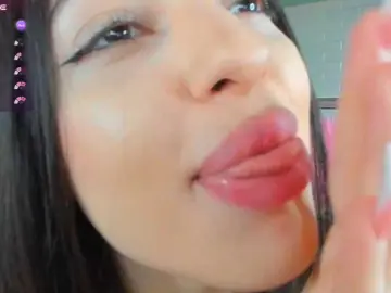 Bongacams Live Porn of SweetyKissy