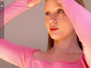 Bongacams Adult Webcams of CuteShine