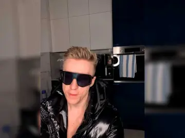 Bongacams Private Sex Chat of MissGrotesk