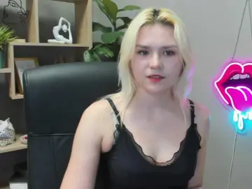 Bongacams Free Porn Cam of SweetLilyxo