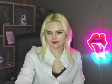 Bongacams Free Porn Cam of SweetLilyxo