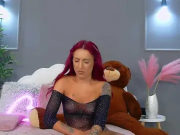 Bongacams Live Sex of CrystalRed