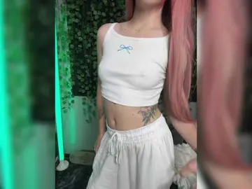 Bongacams Watch Live Sex Cams of Korol-Eva
