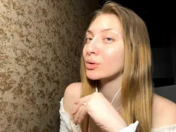 Bongacams Adult Video Chat of MyrticeDollen