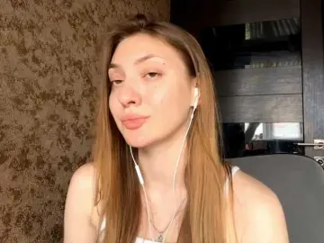 Bongacams Live Sex Cam of MyrticeDollen