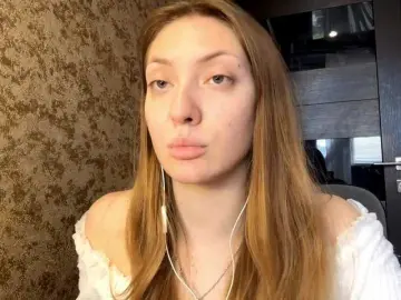 Bongacams Live Porn of MyrticeDollen