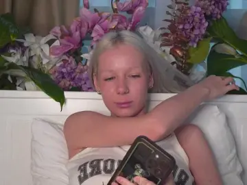 Bongacams Nude Webcam of RanyLoveTomson