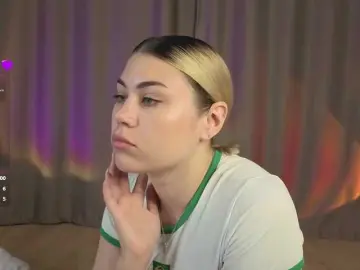 Bongacams Free Porn Cam of mirabellashake1