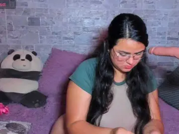 Bongacams Live Porn of LunaaHatzel