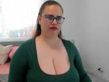 Bongacams Nude Webcam of amiravyxen