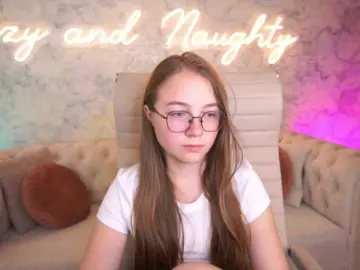 Bongacams Live Porn of ArrinaWairr
