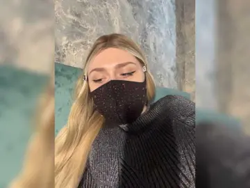 Bongacams Watch Live Sex Cams of miminika-ice