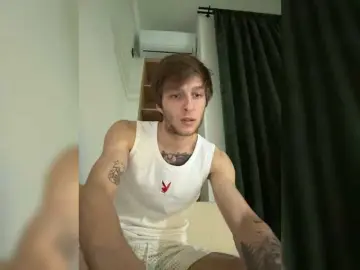 Bongacams Adult Webcam of MagicCouple