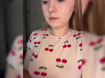 Bongacams Free Porn Cam of Peach--Alice