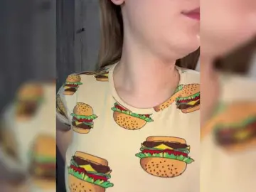 Bongacams Live Sex of Peach--Alice