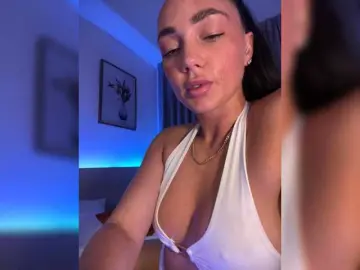Bongacams Live Sex Cam of BabyTata211